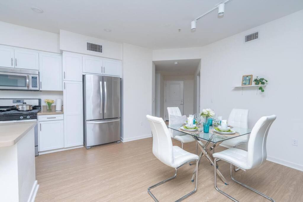 Amazing 2 Bedroom 7 Min From Disneyland W Free Parking Анахайм Экстерьер фото